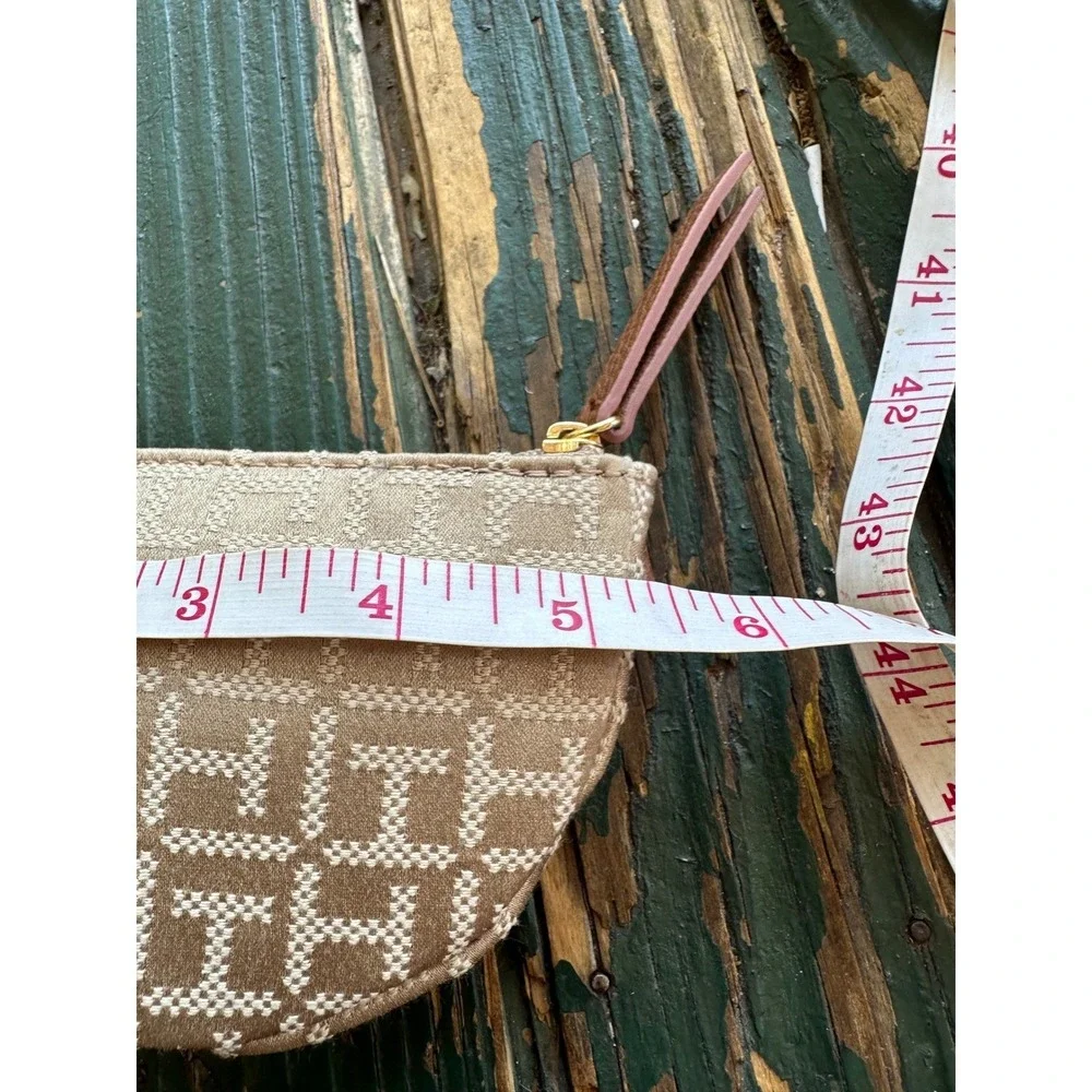Tommy Hilfiger Monogram Jacquard Coin Purse Tan Cream Half Moon Zip‎ Pouch